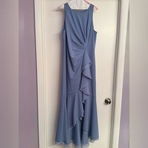 Beautiful Adrianna Papell dress